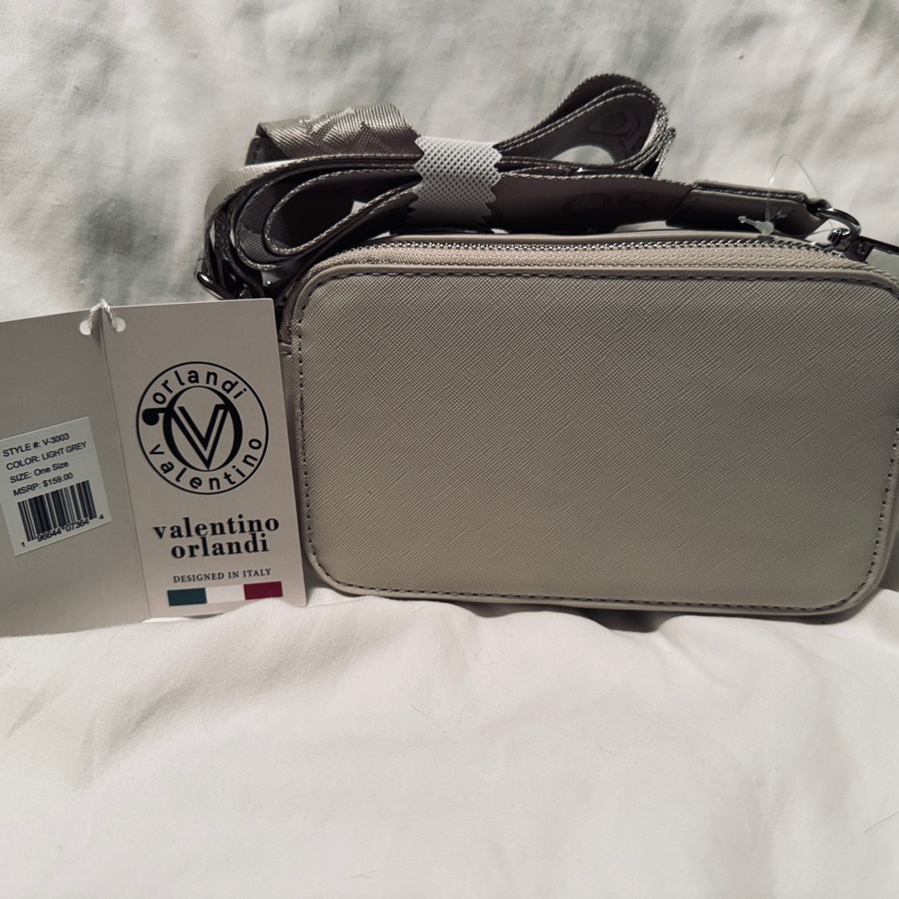 Badgley Mischka Light Gray Camera Style Crossbody with Silver Studs - Picture 4 of 4